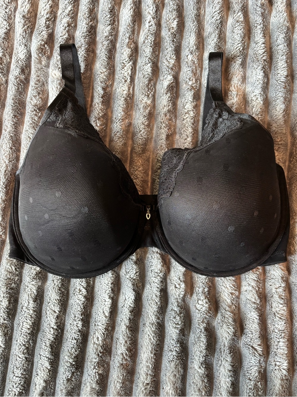 Curvy Couture Black Lace-Accent Underwire Bra 38H